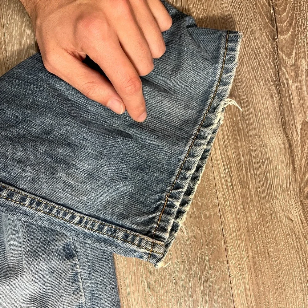 Lot of 2 Levis 514 559 Mens 34x32 Jeans 100% Cotton Straight Gray Blue